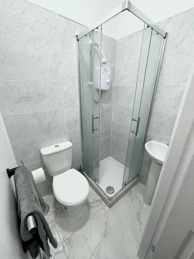 Self Contained Studio In Bham Centre W Parking Apartment *